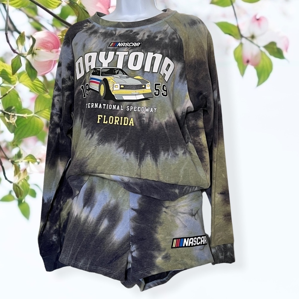 NASCAR Daytona Tie Dye sweater and short set - Picture 1 of 10